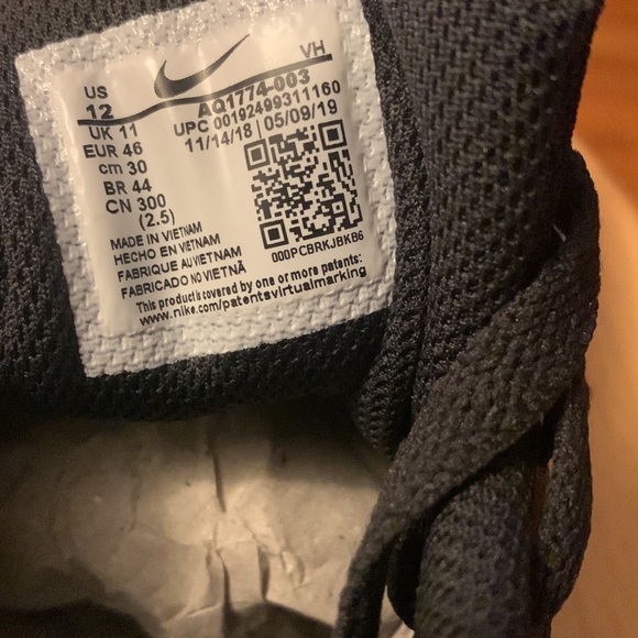 Nike - Picture 8 of 8